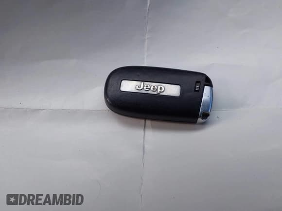 ✅ 2016 Jeep Grand Cherokee Limited 75th Anniversary • VIN: 1C4RJFBG7GC317252 • Lot: 43727228. Wystawiony na IAAI z przebiegiem 156 322 mil. Bezpłatny archiwum sprzedaży aukcyjnych z USA i szczegółowy raport historii pojazdu na DreamBid. Zdjęcie 11.