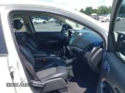 ✅ 2017 Dodge Journey Crossroad Plus • VIN: 3C4PDCGB5HT613192 • Лот: 42517198. Опубликован ранее на IAAI с пробегом 120 746 миль. Бесплатный доступ к архиву аукционных продаж из США и подробный отчёт об истории автомобиля на DreamBid. Изображение 5.