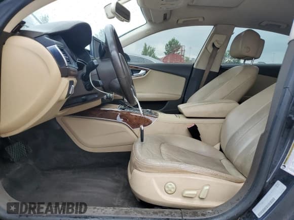 ✅ 2012 Audi A7 Premium Plus • VIN: WAUYGAFC5CN060821 • Lot: 67984005. Wystawiony na Copart z przebiegiem 198 370 mil. Bezpłatny archiwum sprzedaży aukcyjnych z USA i szczegółowy raport historii pojazdu na DreamBid. Zdjęcie 7.