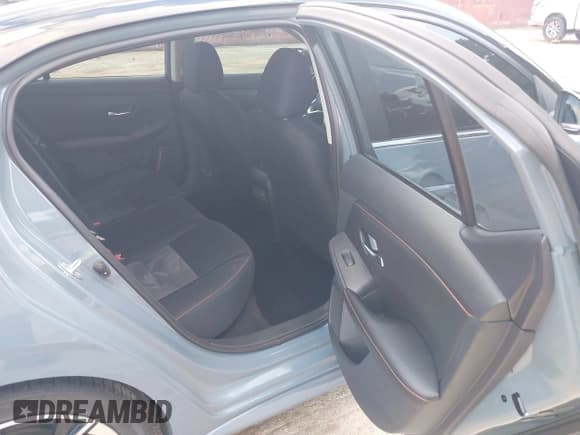 ✅ 2024 Nissan Sentra SR • VIN: 3N1AB8DV9RY247607 • Lot: 43109150. Listed on IAAI with 36,742 mi. Free auction sales archive from the USA and detailed vehicle history report at DreamBid. Image 8.