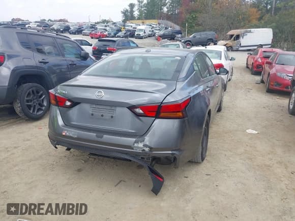 ✅ 2020 Nissan Altima S • VIN: 1N4BL4BV9LC196920 • Lot: 43648301. Listed on IAAI with 110,185 mi. Free auction sales archive from the USA and detailed vehicle history report at DreamBid. Image 4.