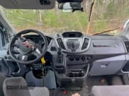 ✅ 2017 Ford Transit XL • VIN: 1FMZK1ZM0HKA09046 • Лот: 94977545. Опубликован ранее на Copart с пробегом Не указан. Бесплатный доступ к архиву аукционных продаж из США и подробный отчёт об истории автомобиля на DreamBid. Изображение 8.