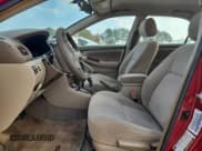 ✅ 2006 Toyota Corolla CE • VIN: 1NXBR32E46Z722299 • Lot: 93666215. Wystawiony na Copart z przebiegiem 122 759 mil. Bezpłatny archiwum sprzedaży aukcyjnych z USA i szczegółowy raport historii pojazdu na DreamBid. Zdjęcie 7.