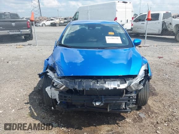 ✅ 2024 Nissan Versa SV • VIN: 3N1CN8EV2RL930177 • Lot: 42808596. Listed on IAAI with 16,308 mi. Free auction sales archive from the USA and detailed vehicle history report at DreamBid. Image 12.