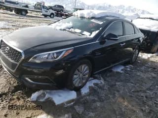 ✅ 2017 Hyundai Sonata SE • VIN: KMHE24L19HA059528 • Лот: 72853222. Опубликован ранее на Copart с пробегом Не указан. Бесплатный доступ к архиву аукционных продаж из США и подробный отчёт об истории автомобиля на DreamBid. Изображение 1.