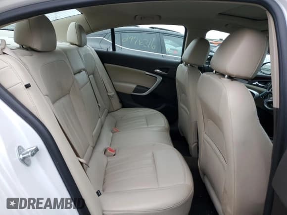 ✅ 2017 Buick Regal Premium II • VIN: 2G4GS5GX6H9112372 • Lot: 82235794. Wystawiony na Copart z przebiegiem 38 213 mil. Bezpłatny archiwum sprzedaży aukcyjnych z USA i szczegółowy raport historii pojazdu na DreamBid. Zdjęcie 10.