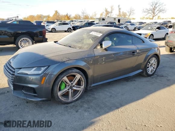 ✅ 2016 Audi TTS 2.0T • VIN: TRUC1AFV6G1016376 • Lot: 92120035. Wystawiony na Copart z przebiegiem 99 015 mil. Bezpłatny archiwum sprzedaży aukcyjnych z USA i szczegółowy raport historii pojazdu na DreamBid. Zdjęcie 1.