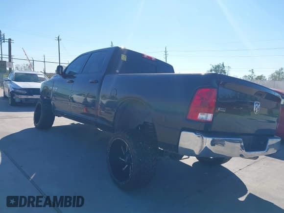 ✅ 2019 Ram 1500 SLT • VIN: 1C6RR6TT0KS572044 • Лот: 40825845. Опубликован ранее на IAAI с пробегом 122 693 миль. Бесплатный доступ к архиву аукционных продаж из США и подробный отчёт об истории автомобиля на DreamBid. Изображение 3.