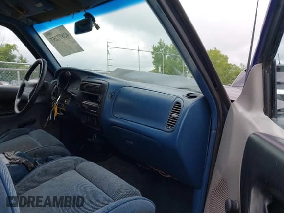 ✅ 1995 Ford Ranger Splash • VIN: 1FTCR14U1STA55306 • Лот: 42877257. Опубликован ранее на IAAI с пробегом 244 979 миль. Бесплатный доступ к архиву аукционных продаж из США и подробный отчёт об истории автомобиля на DreamBid. Изображение 5.