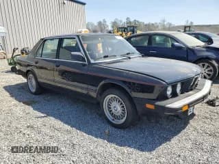 ✅ 1986 BMW 5 Series • VIN: WBADK7303G9651982 • Lot: 50906935. Wystawiony na Copart z przebiegiem 135 827 mil. Bezpłatny archiwum sprzedaży aukcyjnych z USA i szczegółowy raport historii pojazdu na DreamBid. Zdjęcie 4.