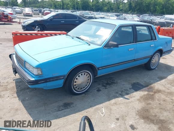 ✅ 1989 Chevrolet Celebrity • VIN: 1G1AW51R1K6223654 • Лот: 42422949. Опубликован ранее на IAAI с пробегом 160 583 миль. Бесплатный доступ к архиву аукционных продаж из США и подробный отчёт об истории автомобиля на DreamBid. Изображение 2.