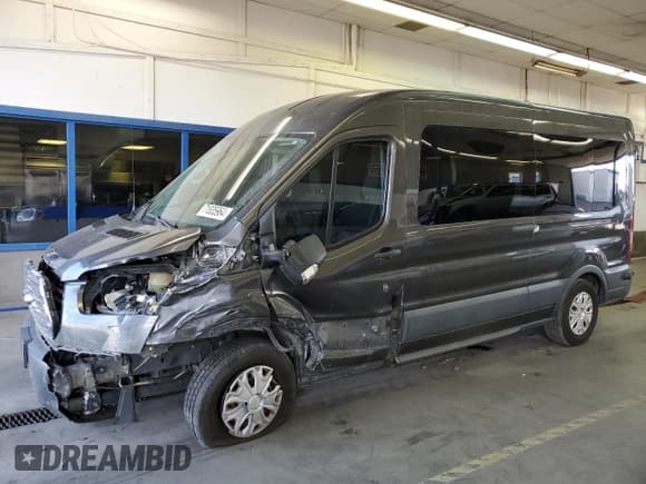 ✅ 2017 Ford Transit Passenger XL • VIN: 1FBAX2CG1HKB53933 • Lot: 71835964. Wystawiony na Copart z przebiegiem 118 240 mil. Bezpłatny archiwum sprzedaży aukcyjnych z USA i szczegółowy raport historii pojazdu na DreamBid. Zdjęcie 1.