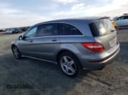 ✅ 2011 Mercedes-Benz R 350 • VIN: 4JGCB6FE7BA131013 • Lot: 46609865. Wystawiony na Copart z przebiegiem 179 579 mil. Bezpłatny archiwum sprzedaży aukcyjnych z USA i szczegółowy raport historii pojazdu na DreamBid. Zdjęcie 2.