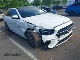 ✅ 2023 Mercedes-Benz E 350 • VIN: W1KZF8EB3PB109653 • Lot: 42221356. Wystawiony na IAAI z przebiegiem 33 830 mil. Bezpłatny archiwum sprzedaży aukcyjnych z USA i szczegółowy raport historii pojazdu na DreamBid. Zdjęcie 1.