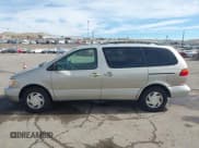 ✅ 2000 Toyota Sienna LE • VIN: 4T3ZF13C2YU206090 • Lot: 43654135. Listed on IAAI with 262,195 mi. Free auction sales archive from the USA and detailed vehicle history report at DreamBid. Image 14.