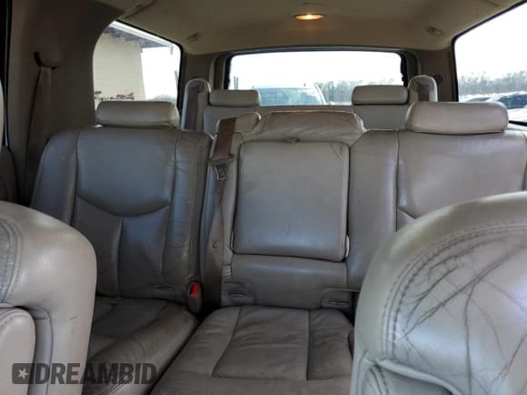 ✅ 2004 Chevrolet Suburban LT • VIN: 1GNEC16Z44J210651 • Лот: 48733965. Опубликован ранее на Copart с пробегом 268 629 миль. Бесплатный доступ к архиву аукционных продаж из США и подробный отчёт об истории автомобиля на DreamBid. Изображение 10.