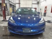 ✅ 2018 Tesla Model 3 Long Range Battery • VIN: 5YJ3E1EB2JF090155 • Lot: 43514484. Wystawiony na IAAI z przebiegiem 28 353 mil. Bezpłatny archiwum sprzedaży aukcyjnych z USA i szczegółowy raport historii pojazdu na DreamBid. Zdjęcie 12.