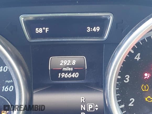 ✅ 2015 Mercedes-Benz M 350 • VIN: 4JGDA5HB6FA577230 • Lot: 43544951. Wystawiony na IAAI z przebiegiem 196 640 mil. Bezpłatny archiwum sprzedaży aukcyjnych z USA i szczegółowy raport historii pojazdu na DreamBid. Zdjęcie 15.