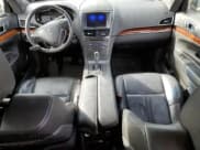 ✅ 2014 Lincoln MKT • VIN: 2LMHJ5NK3EBL57847 • Lot: 44843085. Wystawiony na Copart z przebiegiem 227 827 mil. Bezpłatny archiwum sprzedaży aukcyjnych z USA i szczegółowy raport historii pojazdu na DreamBid. Zdjęcie 8.