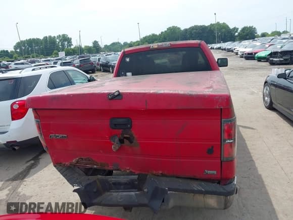 ✅ 2010 Ford F-150 XL • VIN: 1FTFW1EV8AFD44953 • Lot: 42868503. Listed on IAAI with 282,506 mi. Free auction sales archive from the USA and detailed vehicle history report at DreamBid. Image 16.