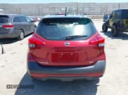 ✅ 2019 Nissan Kicks SV • VIN: 3N1CP5CU7KL542452 • Lot: 42525669. Wystawiony na IAAI z przebiegiem 50 184 mil. Bezpłatny archiwum sprzedaży aukcyjnych z USA i szczegółowy raport historii pojazdu na DreamBid. Zdjęcie 16.