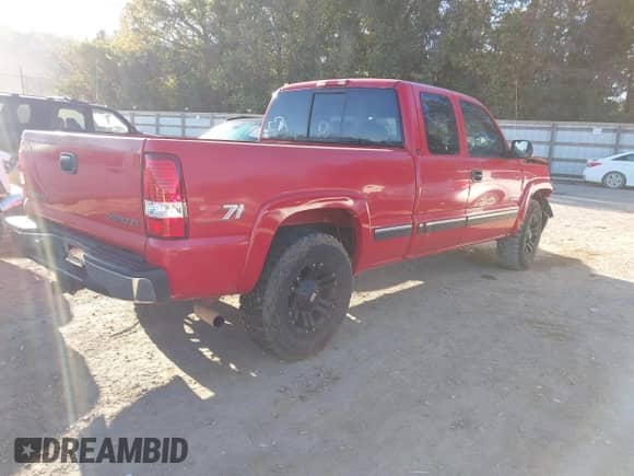 1999 Chevrolet Silverado 1500 LS with VIN 1GCEK19T0XE136967, listed as a IAAI auction lot 43402206 with Not provided miles and . Bid and sale history available at DreamBid. Image 4.
