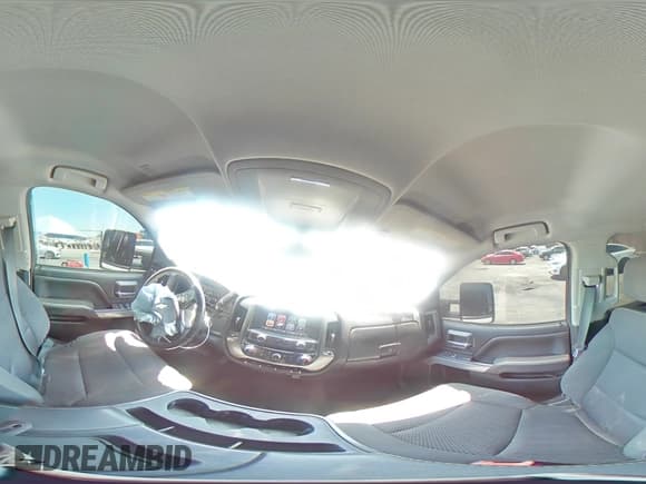 ✅ 2017 Chevrolet Silverado 2500HD LT • VIN: 1GC1KVEY7HF193721 • Lot: 68681495. Wystawiony na Copart z przebiegiem 167 770 mil. Bezpłatny archiwum sprzedaży aukcyjnych z USA i szczegółowy raport historii pojazdu na DreamBid. Zdjęcie 14.