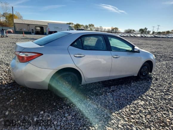 ✅ 2014 Toyota Corolla LE • VIN: 2T1BURHE7EC182469 • Lot: 90868855. Listed on Copart with 215,959 mi. Free auction sales archive from the USA and detailed vehicle history report at DreamBid. Image 3.