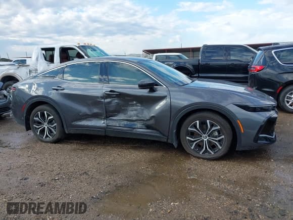 ✅ 2023 Toyota Crown Limited • VIN: JTDAAAAF2P3004036 • Lot: 43544438. Listed on IAAI with 16,937 mi. Free auction sales archive from the USA and detailed vehicle history report at DreamBid. Image 13.