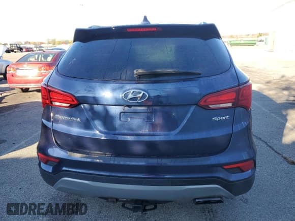 ✅ 2018 Hyundai Santa Fe 2.4L • VIN: 5XYZU3LB1JG537675 • Lot: 91677885. Listed on Copart with 124,280 mi. Free auction sales archive from the USA and detailed vehicle history report at DreamBid. Image 6.