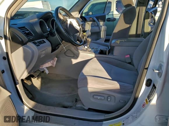 ✅ 2010 Toyota Highlander • VIN: JTEBK3EH3A2154092 • Lot: 96581085. Listed on Copart with 286,543 mi. Free auction sales archive from the USA and detailed vehicle history report at DreamBid. Image 7.