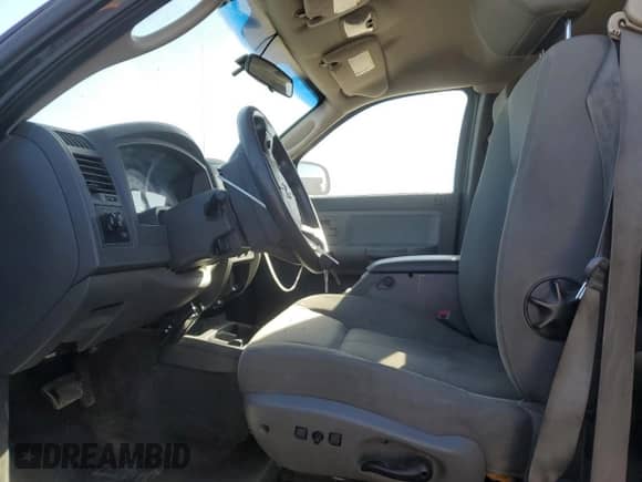 2006 Dodge Dakota SLT with VIN 1D7HE42N26S542062, listed as a Copart auction lot 84168115 with 194,411 mi miles and Salvage title. Bid and sale history available at DreamBid. Image 7.