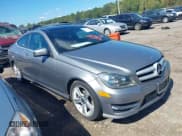 ✅ 2012 Mercedes-Benz C 250 • VIN: WDDGJ4HB2CF792300 • Lot: 40470541. Wystawiony na IAAI z przebiegiem 105 867 mil. Bezpłatny archiwum sprzedaży aukcyjnych z USA i szczegółowy raport historii pojazdu na DreamBid. Zdjęcie 1.