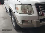 ✅ 2006 Ford Explorer Eddie Bauer • VIN: 1FMEU64856UA05110 • Lot: 41787674. Wystawiony na IAAI z przebiegiem 252 096 mil. Bezpłatny archiwum sprzedaży aukcyjnych z USA i szczegółowy raport historii pojazdu na DreamBid. Zdjęcie 13.