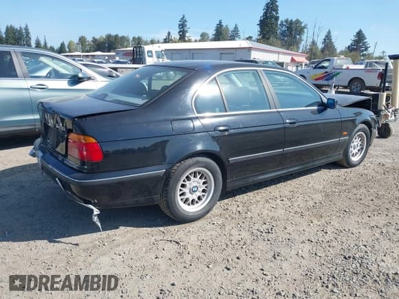 ✅ 1997 BMW 5 Series 528i • VIN: WBADD632XVBW25892 • Lot: 43204485. Listed on IAAI with 105,778 mi. Free auction sales archive from the USA and detailed vehicle history report at DreamBid. Image 4.