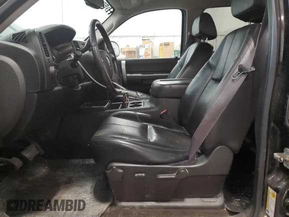 ✅ 2009 Chevrolet Silverado 1500 • VIN: 2GCFK135391115906 • Lot: 71793664. Listed on Copart with 194,871 mi. Free auction sales archive from the USA and detailed vehicle history report at DreamBid. Image 7.