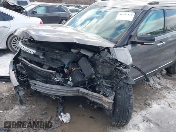 ✅ 2014 Ford Explorer XLT • VIN: 1FM5K8D83EGA98109 • Lot: 41547412. Wystawiony na IAAI z przebiegiem 138 405 mil. Bezpłatny archiwum sprzedaży aukcyjnych z USA i szczegółowy raport historii pojazdu na DreamBid. Zdjęcie 6.