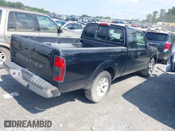 ✅ 2002 Nissan Frontier XE • VIN: 1N6DD26SX2C336246 • Lot: 42707172. Wystawiony na IAAI z przebiegiem 196 650 mil. Bezpłatny archiwum sprzedaży aukcyjnych z USA i szczegółowy raport historii pojazdu na DreamBid. Zdjęcie 4.