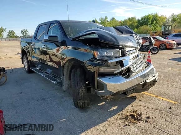 ✅ 2019 Chevrolet Silverado 1500 LT • VIN: 1GCUYDED0KZ152095 • Lot: 69847824. Wystawiony na Copart z przebiegiem 104 515 mil. Bezpłatny archiwum sprzedaży aukcyjnych z USA i szczegółowy raport historii pojazdu na DreamBid. Zdjęcie 13.