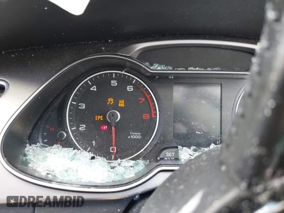 ✅ 2015 Audi A4 Premium Plus • VIN: WAUEFAFL4FA070273 • Lot: 43279025. Listed on IAAI with Not provided. Free auction sales archive from the USA and detailed vehicle history report at DreamBid. Image 7.