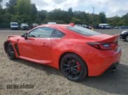 ✅ 2024 Toyota 86 Premium • VIN: JF1ZNBE15R9760204 • Лот: 81590385. Опубликован ранее на Copart с пробегом 10 498 миль. Бесплатный доступ к архиву аукционных продаж из США и подробный отчёт об истории автомобиля на DreamBid. Изображение 2.