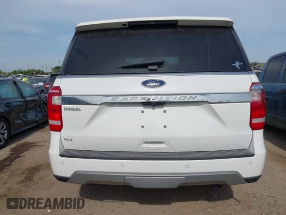 ✅ 2020 Ford Expedition XLT • VIN: 1FMJU1HT5LEA50375 • Lot: 42866942. Listed on IAAI with 23,030 mi. Free auction sales archive from the USA and detailed vehicle history report at DreamBid. Image 16.