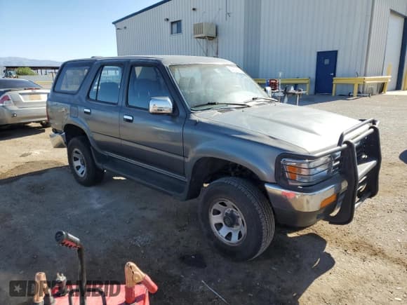 ✅ 1994 Toyota 4Runner • VIN: JT3VN29V2R0027686 • Lot: 54354105. Wystawiony na Copart z przebiegiem 148 155 mil. Bezpłatny archiwum sprzedaży aukcyjnych z USA i szczegółowy raport historii pojazdu na DreamBid. Zdjęcie 4.