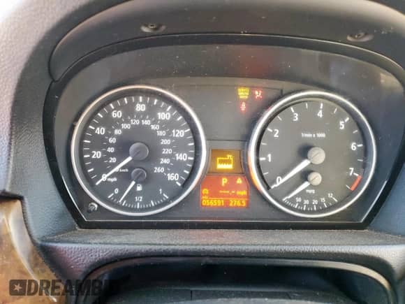 2006 BMW 3 Series 325i z VIN WBAVB13546PT26281, wystawiony jako Copart lot #85391915 z przebiegiem 56 591 mil mil oraz Szkoda całkowita • Salvage title. Historia ofert i sprzedaży dostępna na DreamBid. Obrazek 9.