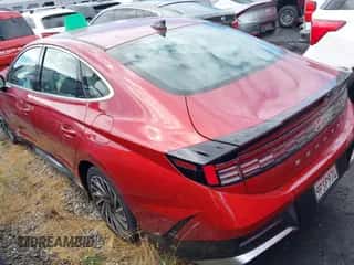 2024 Hyundai Sonata SEL with VIN KMHL34JJ1RA087543, listed as a IAAI auction lot 43114738 with 9,006 mi miles and . Bid and sale history available at DreamBid. Image 3.