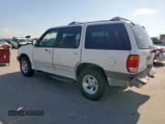 ✅ 1999 Ford Explorer XLT • VIN: 1FMZU32E6XZB27911 • Lot: 58492495. Wystawiony na Copart z przebiegiem 337 889 mil. Bezpłatny archiwum sprzedaży aukcyjnych z USA i szczegółowy raport historii pojazdu na DreamBid. Zdjęcie 2.