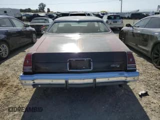 ✅ 1976 Chevrolet Monte Carlo • VIN: 1H57L6Z427472 • Лот: 58806805. Опубликован ранее на Copart с пробегом 88 259 миль. Бесплатный доступ к архиву аукционных продаж из США и подробный отчёт об истории автомобиля на DreamBid. Изображение 6.