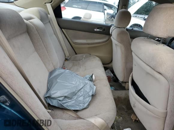 ✅ 1994 Honda Accord LX • VIN: JHMCD563XRC104988 • Lot: 85812654. Listed on Copart with 139,431 mi. Free auction sales archive from the USA and detailed vehicle history report at DreamBid. Image 10.