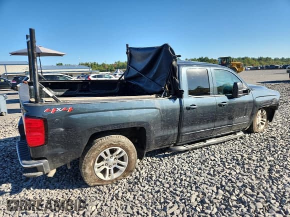 ✅ 2018 Chevrolet Silverado 1500 LT • VIN: 1GCVKREC4JZ239703 • Lot: 84910215. Wystawiony na Copart z przebiegiem Nie podano. Bezpłatny archiwum sprzedaży aukcyjnych z USA i szczegółowy raport historii pojazdu na DreamBid. Zdjęcie 3.