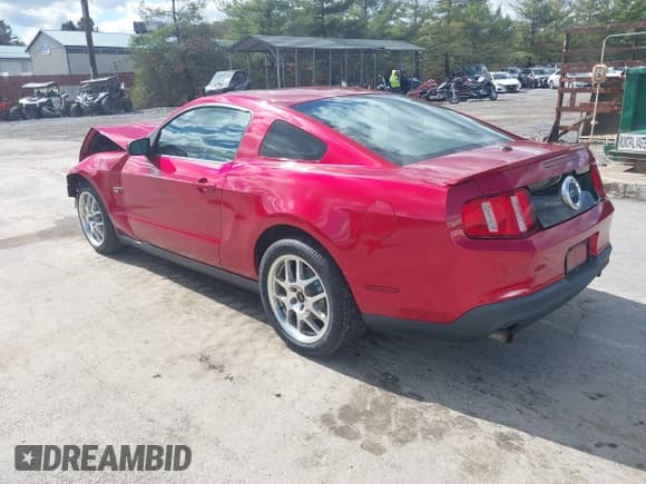 ✅ 2010 Ford Mustang GT • VIN: 1ZVBP8CH3A5117058 • Lot: 43386093. Listed on IAAI with 64,958 mi. Free auction sales archive from the USA and detailed vehicle history report at DreamBid. Image 3.